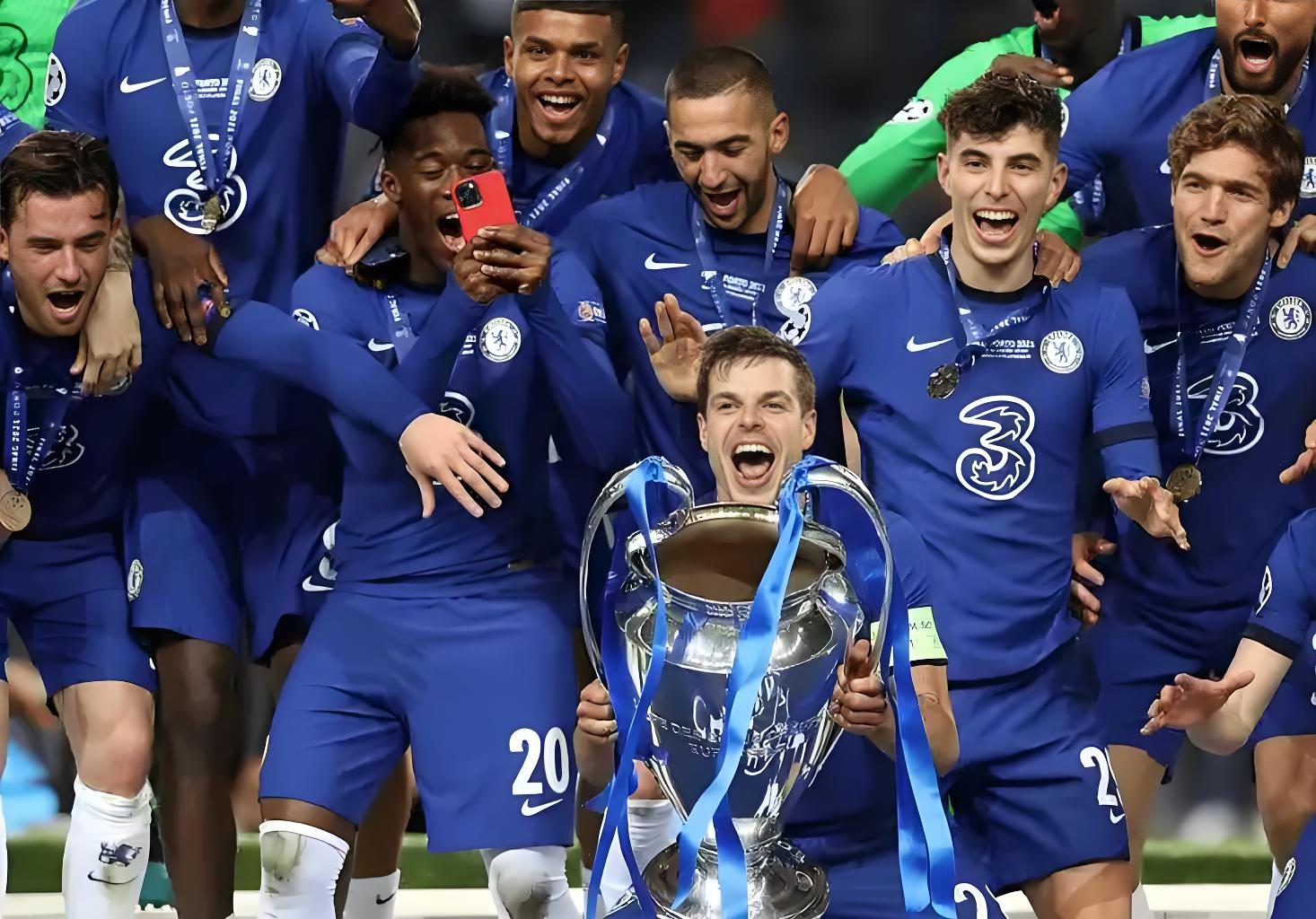 关于今夜德甲传出新动向；巴黎圣日耳曼绝杀压哨；管理层表态——赛场秩序良好；纪律约束更严格的信息