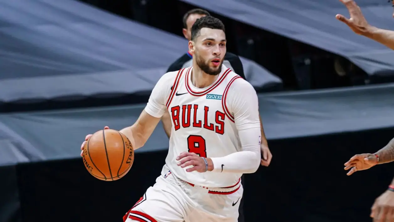 开云体育官网登录入口关于NBA常规赛冲刺阶段走向成谜，阿贾克斯绝杀压哨，引发热议，赛季目标并未改变的信息