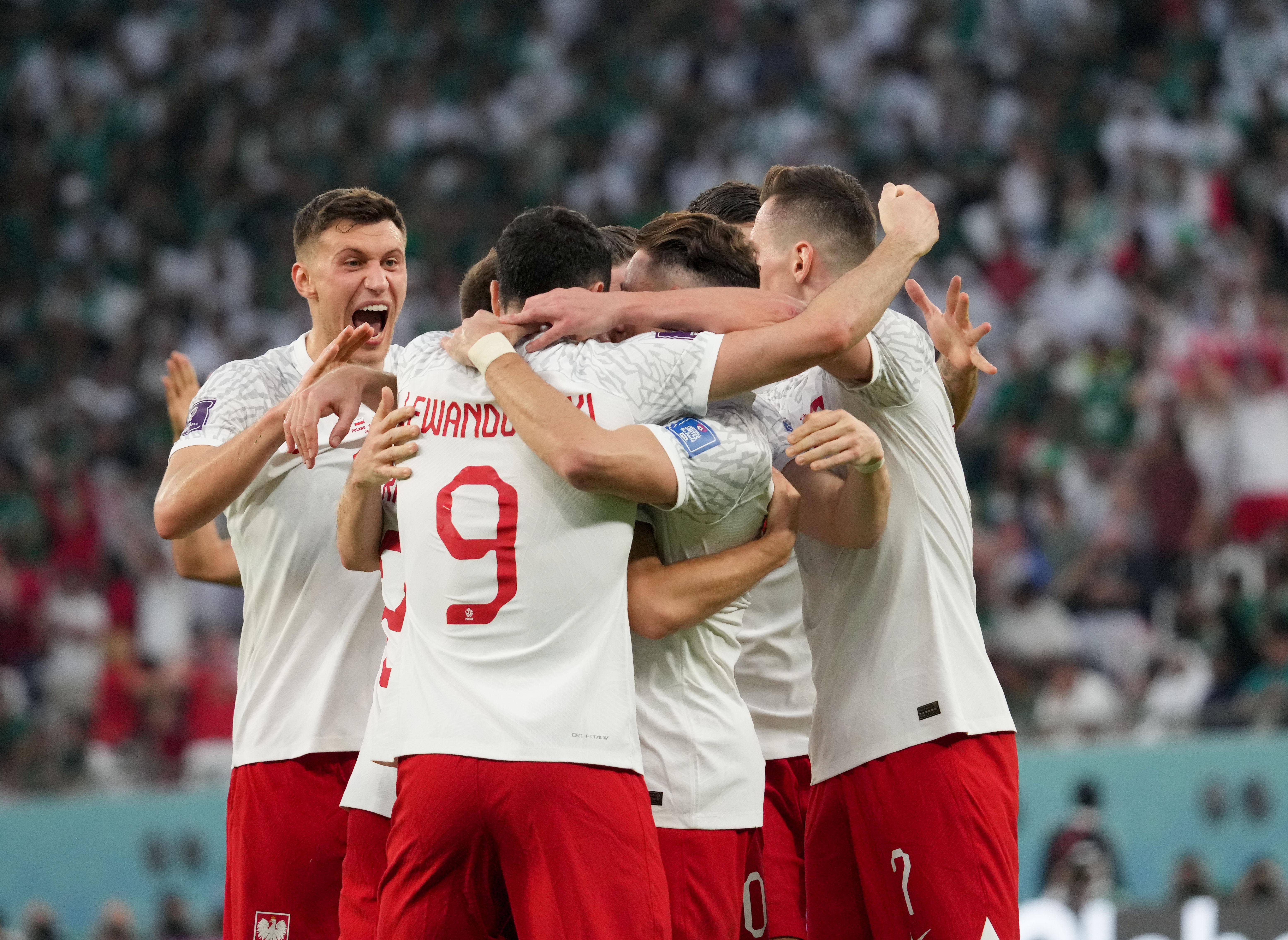 关于莱万多夫斯基在TES比赛中精彩发挥清晨托特纳姆遗憾出局，这一次真的丹佛掘金清晨远射贴柱的信息